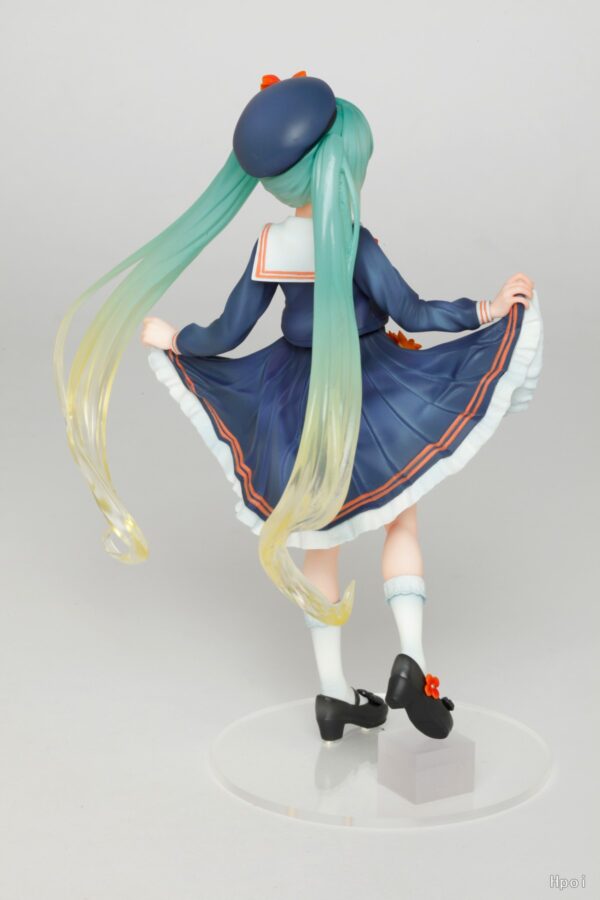 Hatsune Miku 3rd Season Autumn Ver. 18cm Figure Figur - Image 3