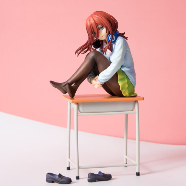 The Quintessential Quintuplets Miku Nakano 19cm Figure Figur Toy - Image 3